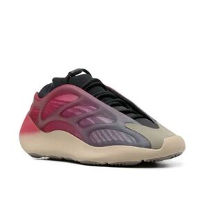 Adidas Yeezy 700 V3 Fade Carbon Primeknit Shoes Sneakers GW1814 Men 9.5 NWB